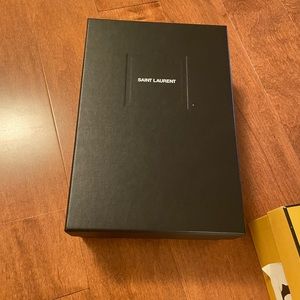 Saint laurent show box